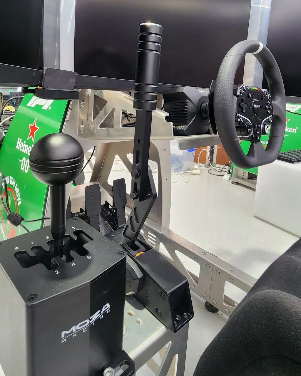 MOZA H-pattern shifter and handbrake mounted on a Racetech sim rig